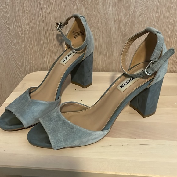 Steve Madden strappy suede heels - Picture 4 of 6